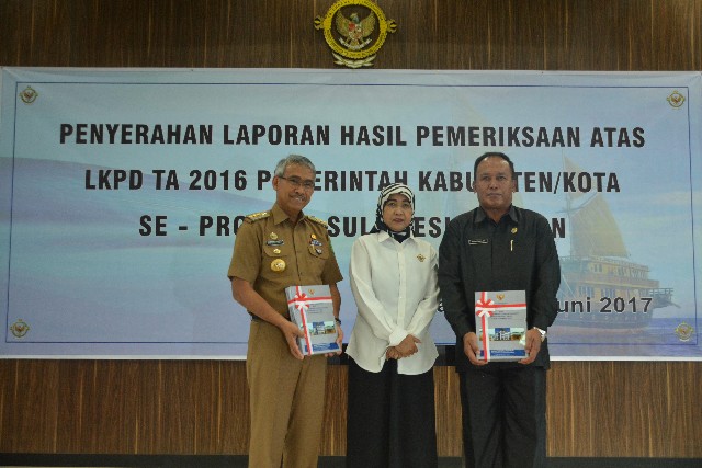 Penyerahan LHP atas LKPD TA 2016 Kabupaten Luwu Timur